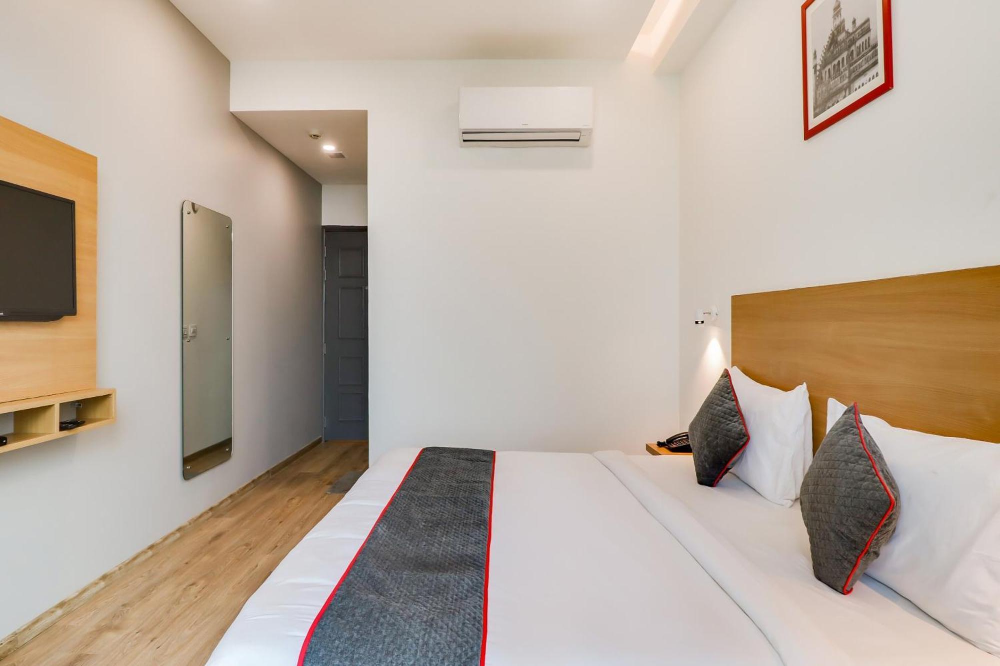 Hotel Super Townhouse Jashn Chinhat Exterior foto